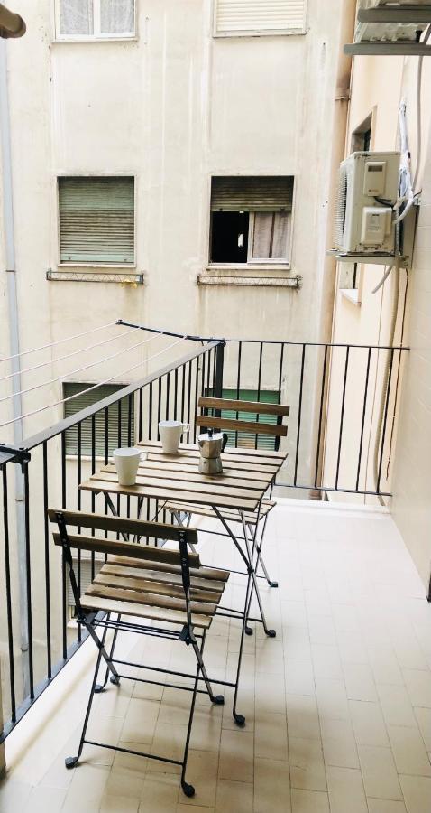 Casa Margherita Apartment เนเปิลส์ ภายนอก รูปภาพ